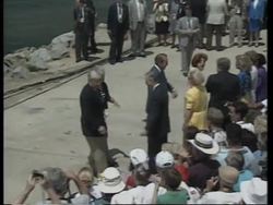 USA: BOB DOLE AND JACK KEMP ARRIVE IN SAN DIEGO UPDATE Instructional Video