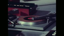 News Item (046b1562-4556-50e3-dae8-eefe2d3480b6) Instructional Video