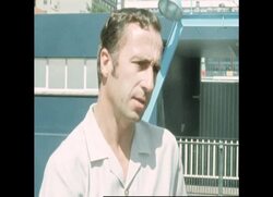 RR7109B SOUTH AFRICA: COUNTERING THE SHARK MENACE News Clip