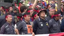 CLEAN : Tens of thousands join May Day rally in S Korea News Clip