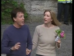 2002 in love News Clip