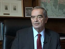 CLEAN: Swine flue drives tourism industriy fears News Clip