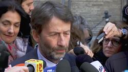 Italy tourism industry suffers amid virus crisis News Clip