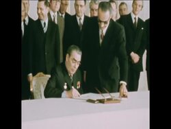 SYND 17 2 75 WILSON AND BREZHNEV SIGN TRADE AGREEMENT IN MOSCOW Instructional Video
