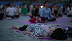 CLEAN : South Koreans mark International Yoga Day in Seoul News Clip