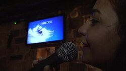 CLEAN : Damascus clubbers dance on in bid News Clip