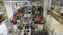 CLEAN : Volkswagen recalls 2.6 mn cars worldwide News Clip