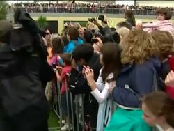 William and Kate on walkabout of Wellington News Clip