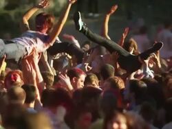 young people at a Hindu festival Stock Footage