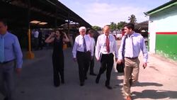 Empresarios privados  visitan Cuba en la primera mision comercial de ese tipo al pais en 15 anos. Instructional Video