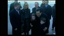 WRAP Chinese President Hu Jintao arrives in Chicago ADDS DC, Chicago sbites News Clip