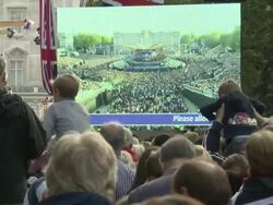 ATMOSPHERE: BBC Concert Diamond Jubilee at Buckingham Palace on June 04, 2012 in London, England (Footage by WireImage Video/Getty Images) Stock Footage