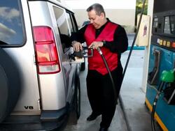 Unseasonably High Gas Prices Suggest Year Of Escalating Prices Stock Footage
