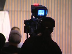 Chinese PM addresses EU-China business forum News Clip