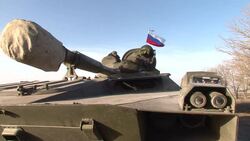 CLEAN : Pro Russian rebels demonstrate arms pull back in Ukraine News Clip