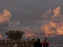 Grant Park dusk shot, pink clouds in background Stock Footage
