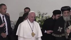 CLEAN : Pope and Egypt's Coptic patriarch pray at IS bombed church News Clip