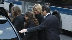 Family, old friends and admirers of Mario Cuomo showed up on a cold and windy day to pay their respects to the former New York Governor at his wake in Manhattan. (Jan. 5) News Clip