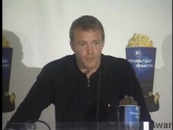 1999 MTV Movie Awards press room Stock Footage