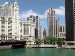 HYPERLAPSE along Chicago River towards Michigan Bridge Stock Footage