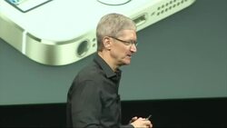 Lines forming outside New York Apple store in anticipation of latest version of iPhone News Clip