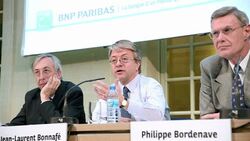 CLEAN : US to slap record $8.9 bn fine on BNP Paribas News Clip