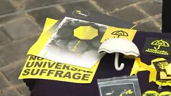 VOICED : Exmanifestantes pro independentistas al Parlamento en Hong Kong News Clip