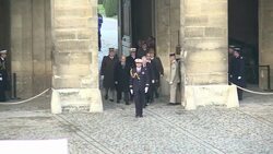 CLEAN : Ceremony for French soldier killed News Clip