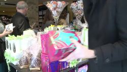 CLEAN : Chocolate eggs fly off shelves in London for Easter News Clip