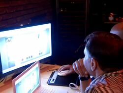 Boris Kodjoe speaking & showing customers the new Stock Footage