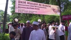 CLEAN : Indonesian Muslims celebrate Eid al Adha News Clip