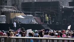 FANS GO WILD FOR JUSTIN BIEBER AT FREE CONCERT IN MEXICO News Clip