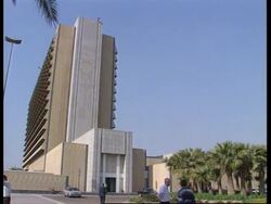 Iraq - Diplomatic efforts continue to end crisis News Clip