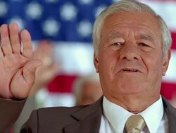 CU Senior man and group of people getting sworn in for citizenship / Tampa, Florida, USA Stock Footage