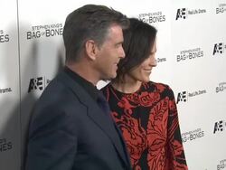  Pierce Brosnan, Annabeth Gish Stock Footage