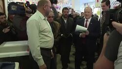CLEAN : Gennady Zyuganov votes in Russian presidential election News Clip