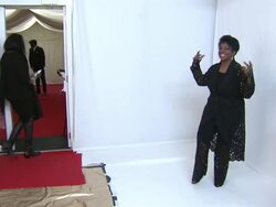 Gladys Knight Arrives at Jackson Tribute Concert News Clip
