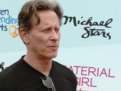 INTERVIEW - Steven Weber at Children Mending Hearts 7th Annual Fundraiser 'Empathy Rocks!' Stock Footage