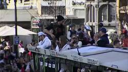 Brady, Patriots take victory lap through Boston Instructional Video