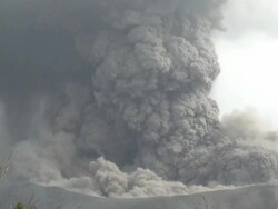 Eruption of the Shinmoedake crater of the Kirishima volcano, Japan. 28 January 2011. Stock Footage