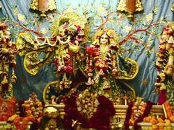 WS View of the idols of Lord Krishna and Radha in Iskcon Temple at Vrindavan / Mathura, Uttar Pradesh, India Stock Footage