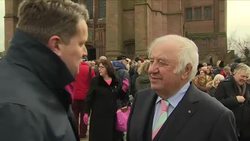 Interview with Jimmy Tarbuck interrupted by Ken Dodd's former housekeeper mistaking him for Roy Hudd News Clip