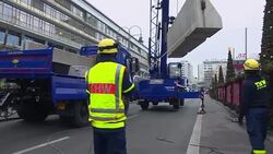 CLEAN : Berlin Christmas market reopens with concrete barriers News Clip