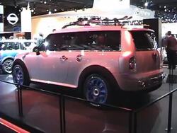 2006 Mini Concept Detroit concept car montage Stock Footage