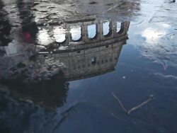 Rome Water Reflections: the Colosseum Stock Footage