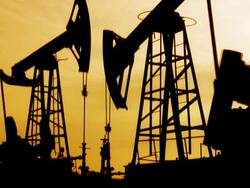 Oil well (opposite) Stock Footage