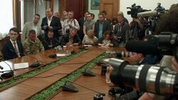 CLEAN : Ukraine claims to have captured Russian soldiers News Clip