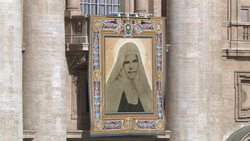 CLEAN : Pope creates first Palestinian saints News Clip