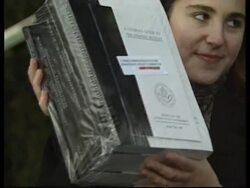 USA: WASHINGTON: CLINTON'S PLAN TO USE BUDGET SURPLUSES News Clip