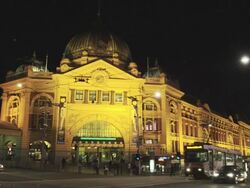 Flinders Street Station early Evening, Melbourne, Victoria, Australia Stock Footage